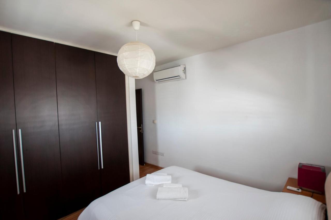 Glabur Stays - The Executive 2 Bdr - Nicosia City, Free Parking & Wifi, Welcomes You!!! ภายนอก รูปภาพ