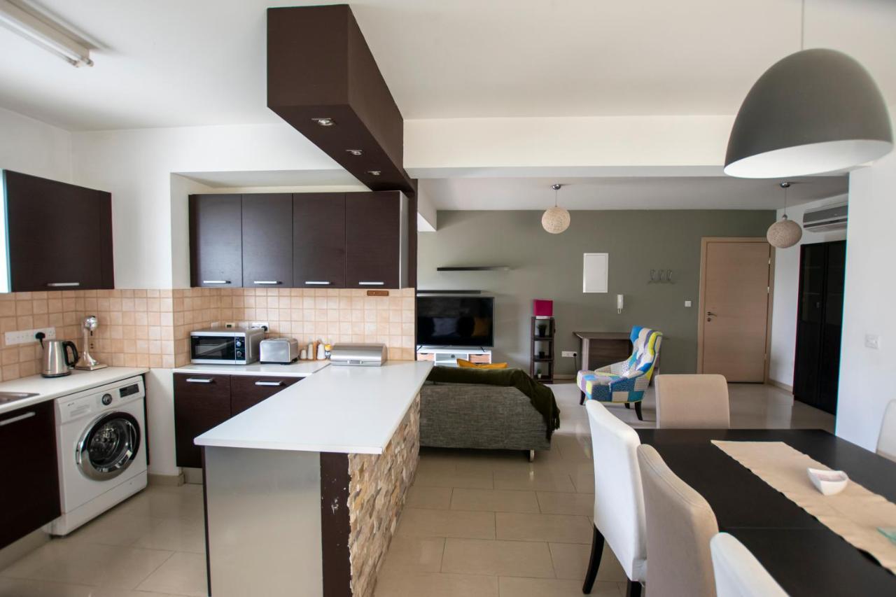 Glabur Stays - The Executive 2 Bdr - Nicosia City, Free Parking & Wifi, Welcomes You!!! ภายนอก รูปภาพ